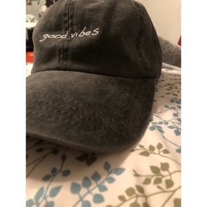 NEVER WORN!! BRAND NEW⭐️ ADJUSTABLE dad fit hat